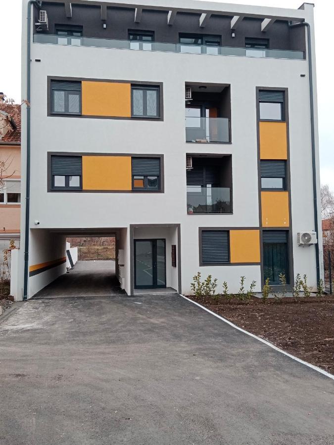 Apartman Klm Apartment Pancevo Exterior photo